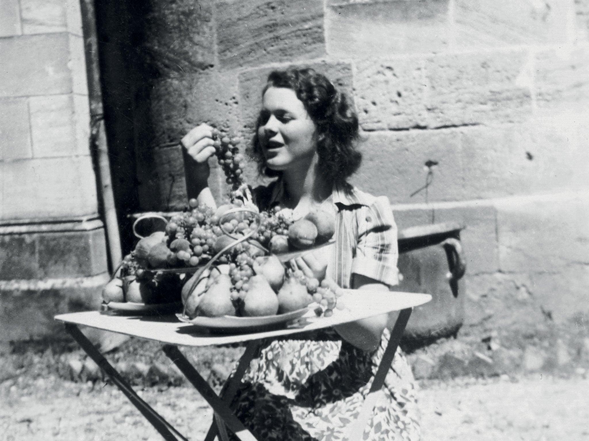 My History: A Memoir of Growing Up by Antonia Fraser, book review ...