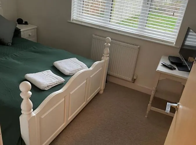 Prime Hotels near Havant Train Station