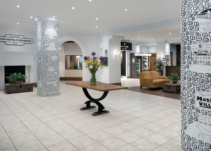 Finest Hotels in Swindon, UK