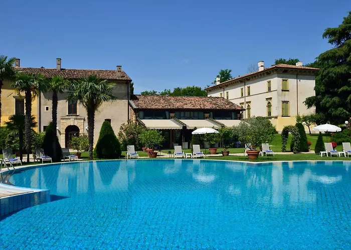 Top Verona Accommodation Options for an Unforgettable Stay in Italy